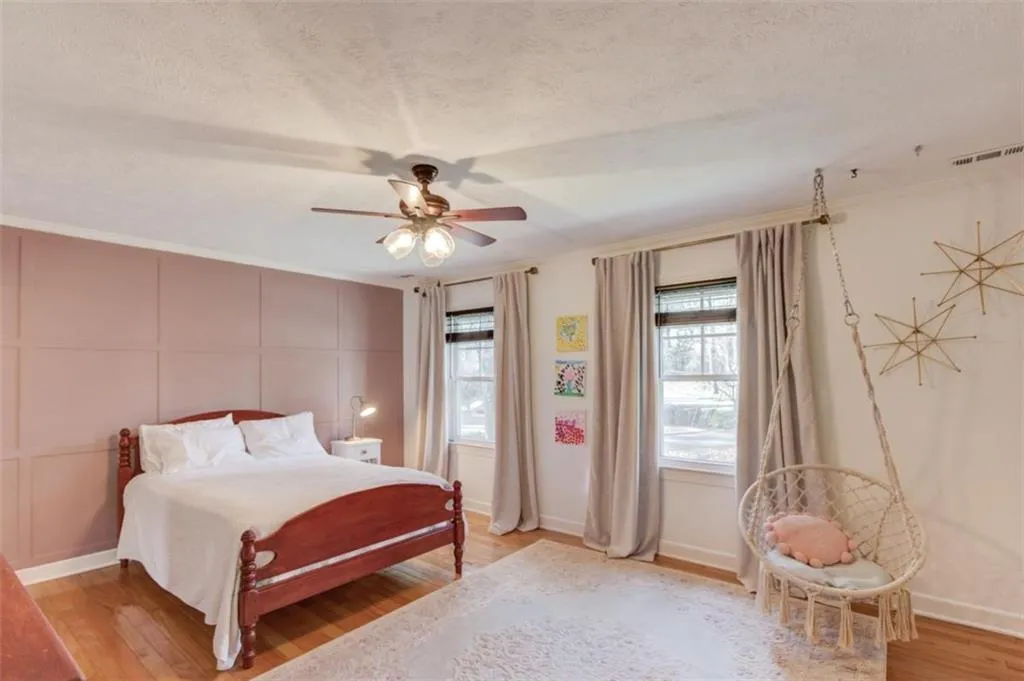 200 Spalding Circle, Sandy Springs, Georgia 30328, 6 Bedrooms Bedrooms, ,4 BathroomsBathrooms,Residential,For Sale,200 Spalding Circle,7698187