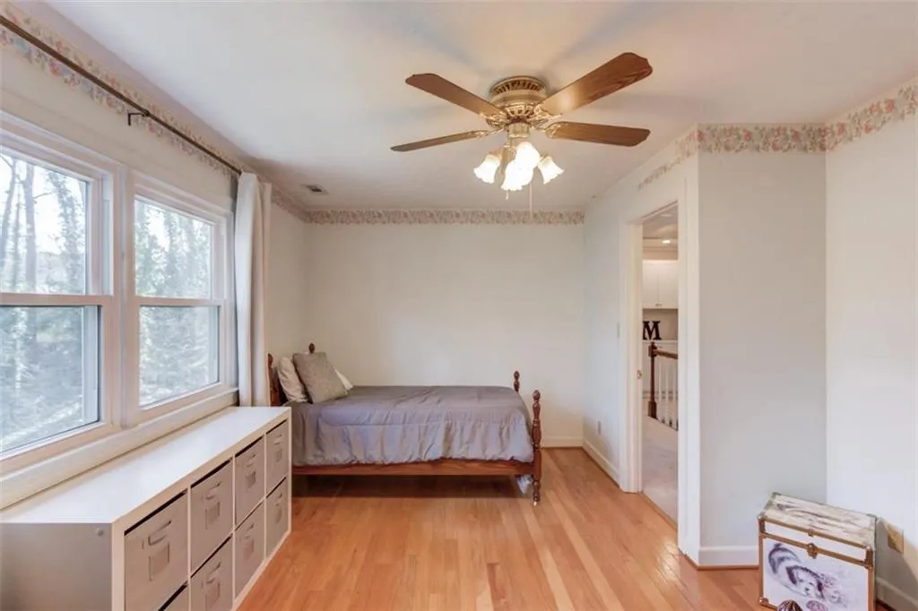 200 Spalding Circle, Sandy Springs, Georgia 30328, 6 Bedrooms Bedrooms, ,4 BathroomsBathrooms,Residential,For Sale,200 Spalding Circle,7698187