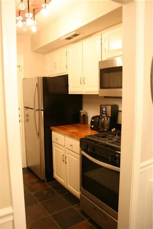 6851 Roswell Road Unit G9, Atlanta, Georgia 30328, 1 Bedroom Bedrooms, ,1 BathroomBathrooms,Residential,Sold,6851 Roswell Road Unit G9,6047968