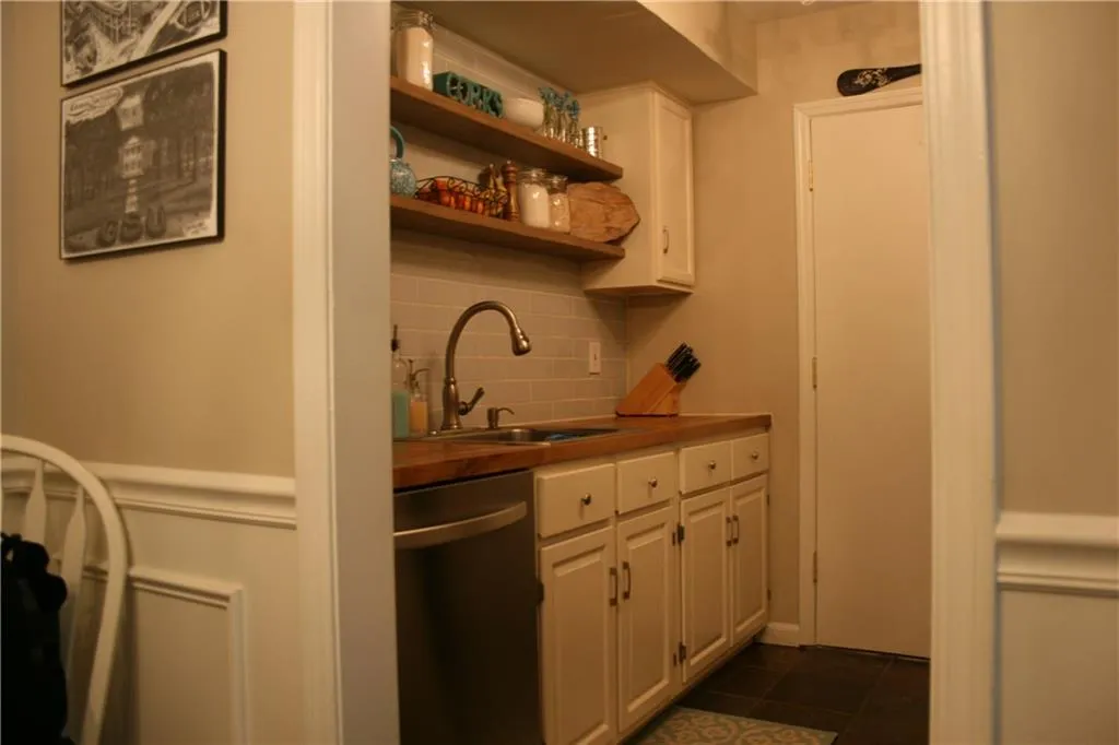 6851 Roswell Road Unit G9, Atlanta, Georgia 30328, 1 Bedroom Bedrooms, ,1 BathroomBathrooms,Residential,Sold,6851 Roswell Road Unit G9,6047968