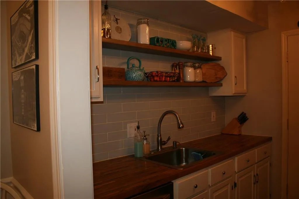 6851 Roswell Road Unit G9, Atlanta, Georgia 30328, 1 Bedroom Bedrooms, ,1 BathroomBathrooms,Residential,Sold,6851 Roswell Road Unit G9,6047968