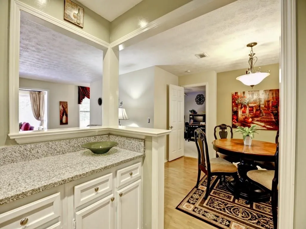 1005 Gettysburg Place Unit 1005, Sandy Springs, Georgia 30350, 2 Bedrooms Bedrooms, ,2 BathroomsBathrooms,Residential,Sold,1005 Gettysburg Place Unit 1005,5749623