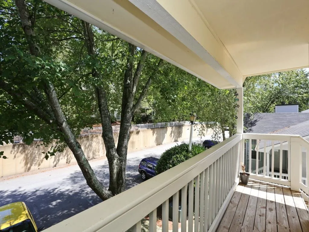 1005 Gettysburg Place Unit 1005, Sandy Springs, Georgia 30350, 2 Bedrooms Bedrooms, ,2 BathroomsBathrooms,Residential,Sold,1005 Gettysburg Place Unit 1005,5749623