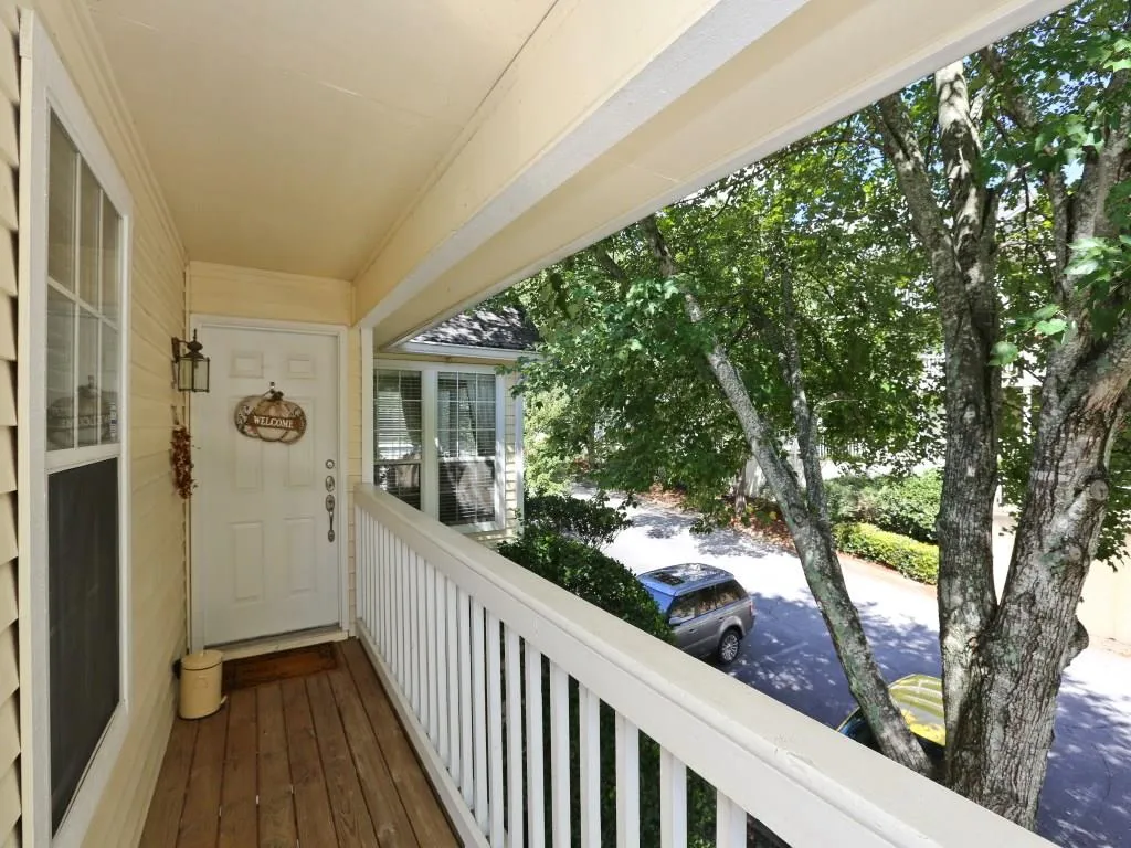 1005 Gettysburg Place Unit 1005, Sandy Springs, Georgia 30350, 2 Bedrooms Bedrooms, ,2 BathroomsBathrooms,Residential,Sold,1005 Gettysburg Place Unit 1005,5749623