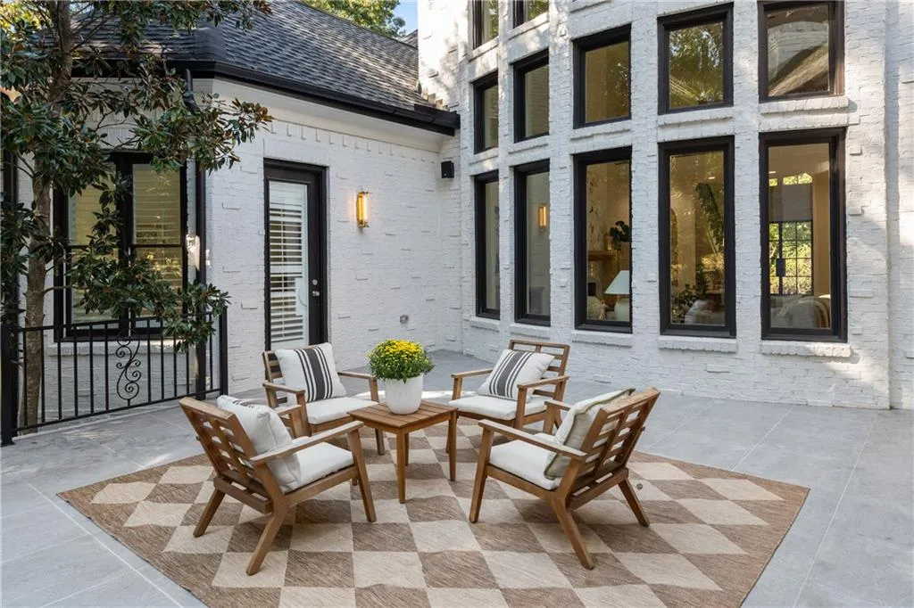 2079 Old Settlement Road Nw, Atlanta, Georgia 30327, 6 Bedrooms Bedrooms, ,6 BathroomsBathrooms,Residential,For Sale,2079 Old Settlement Road Nw,7671414