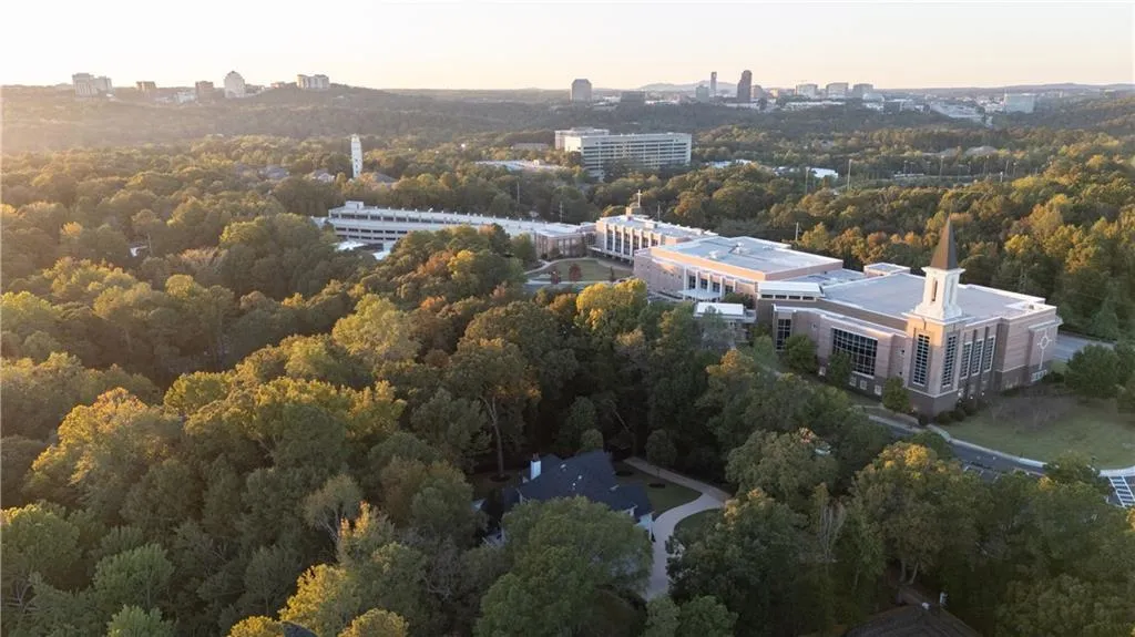 2079 Old Settlement Road Nw, Atlanta, Georgia 30327, 6 Bedrooms Bedrooms, ,6 BathroomsBathrooms,Residential,For Sale,2079 Old Settlement Road Nw,7671414