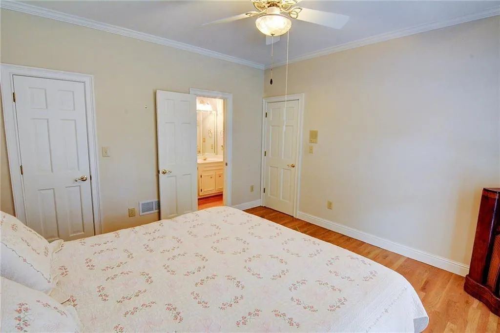 2135 Dunwoody Heritage Drive, Dunwoody, Georgia 30350, 4 Bedrooms Bedrooms, ,5 BathroomsBathrooms,Residential,Sold,2135 Dunwoody Heritage Drive,5797421