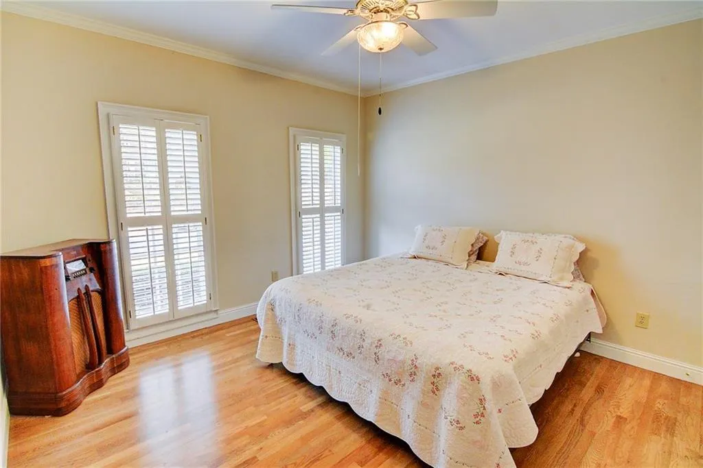 2135 Dunwoody Heritage Drive, Dunwoody, Georgia 30350, 4 Bedrooms Bedrooms, ,5 BathroomsBathrooms,Residential,Sold,2135 Dunwoody Heritage Drive,5797421