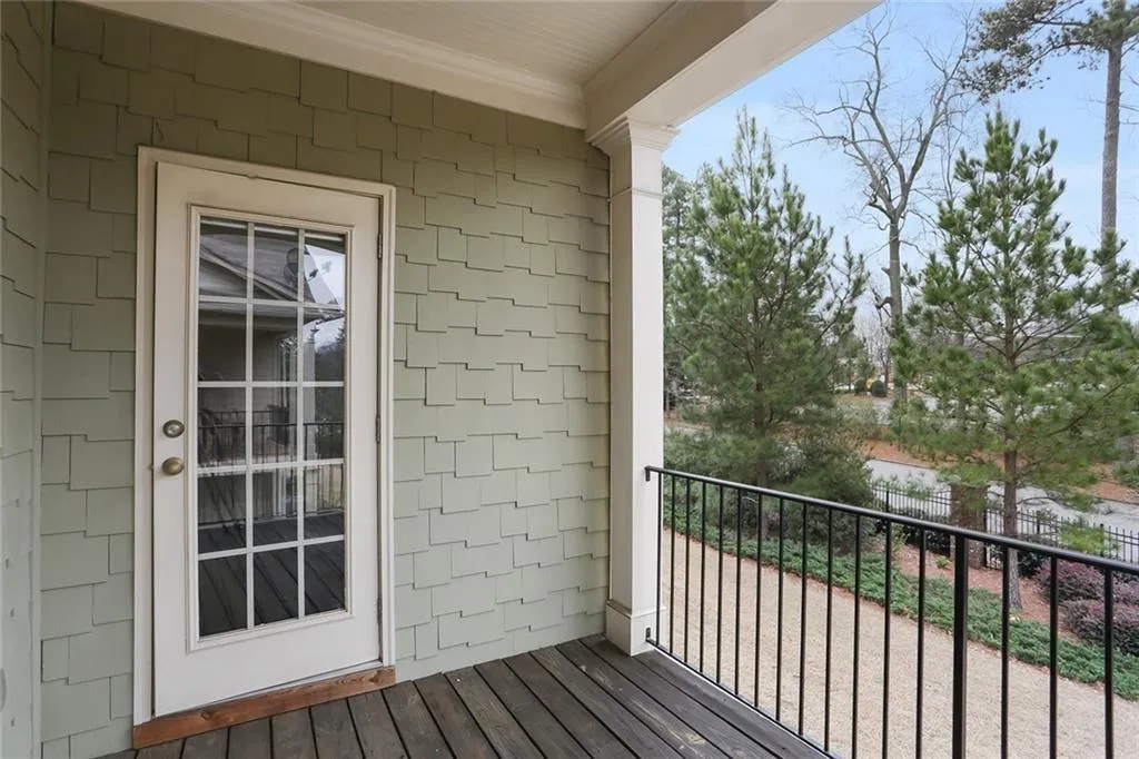 107 Beverly Place, Sandy Springs, Georgia 30328, 3 Bedrooms Bedrooms, ,3 BathroomsBathrooms,Residential,Sold,107 Beverly Place,7013752