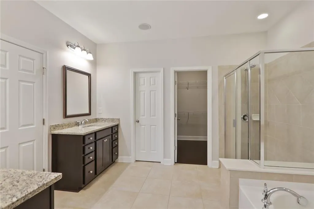107 Beverly Place, Sandy Springs, Georgia 30328, 3 Bedrooms Bedrooms, ,3 BathroomsBathrooms,Residential,Sold,107 Beverly Place,7013752