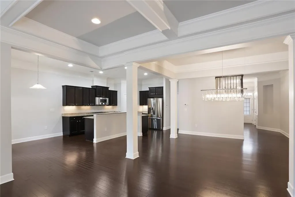 107 Beverly Place, Sandy Springs, Georgia 30328, 3 Bedrooms Bedrooms, ,3 BathroomsBathrooms,Residential,Sold,107 Beverly Place,7013752