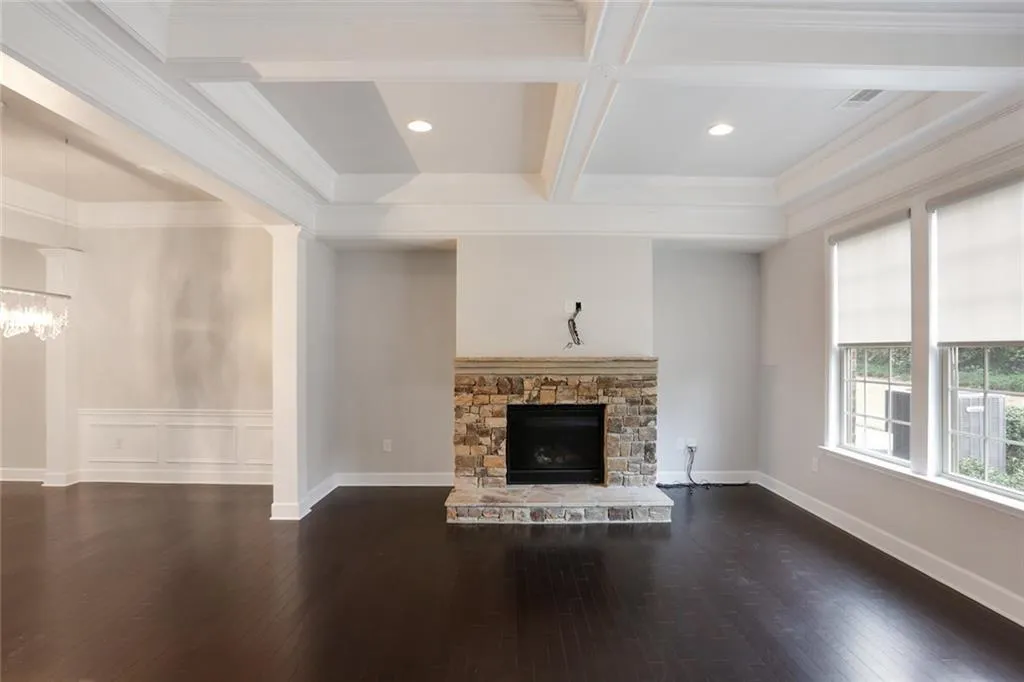 107 Beverly Place, Sandy Springs, Georgia 30328, 3 Bedrooms Bedrooms, ,3 BathroomsBathrooms,Residential,Sold,107 Beverly Place,7013752