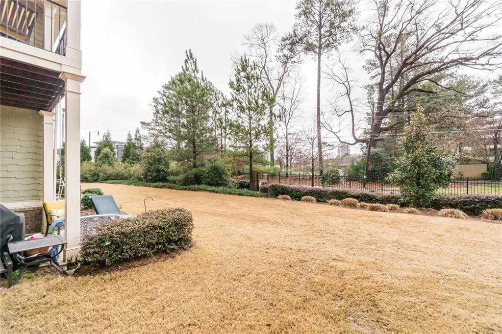 107 Beverly Place, Sandy Springs, Georgia 30328, 3 Bedrooms Bedrooms, ,3 BathroomsBathrooms,Residential,Sold,107 Beverly Place,7013752