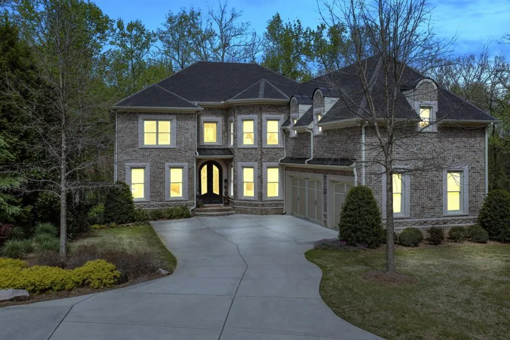 5163 Northland Drive, Sandy Springs, Georgia 30342, 5 Bedrooms Bedrooms, ,6 BathroomsBathrooms,Residential,Sold,5163 Northland Drive,5995131