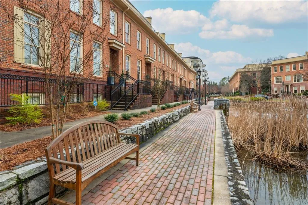 1415 River Vista Drive, Atlanta, Georgia 30339, 3 Bedrooms Bedrooms, ,3 BathroomsBathrooms,Residential,For Sale,1415 River Vista Drive,7731509