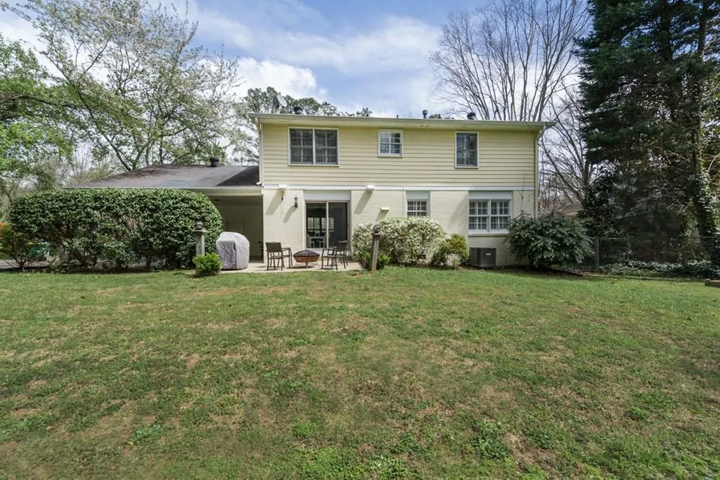 305 Forest Valley Court, Atlanta, Georgia 30342, 4 Bedrooms Bedrooms, ,2 BathroomsBathrooms,Residential,Sold,305 Forest Valley Court,5987823