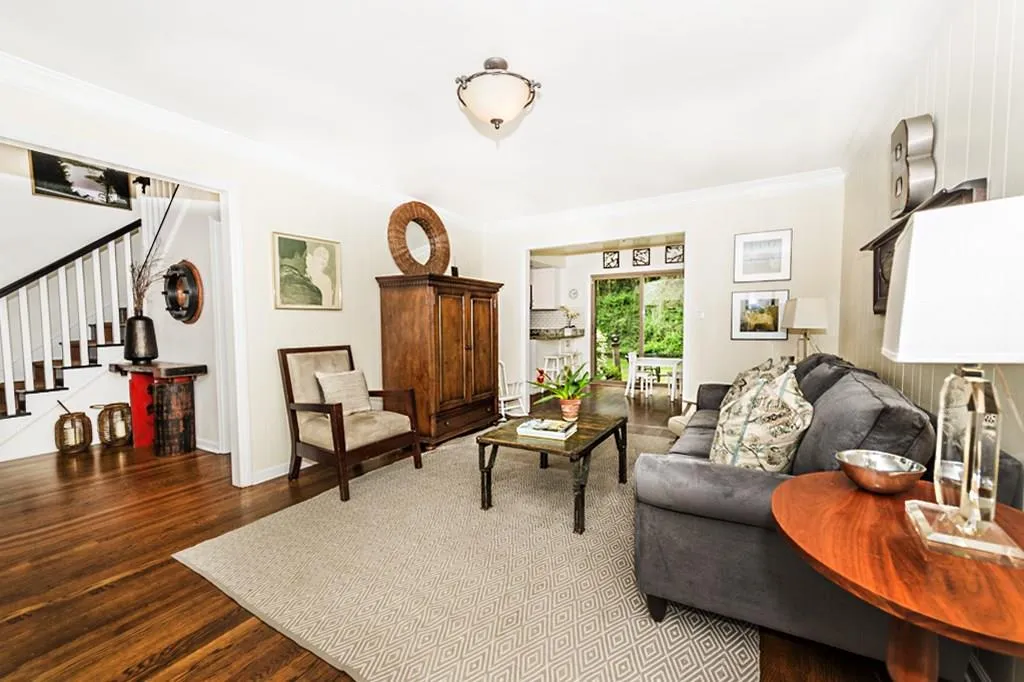 305 Forest Valley Court, Atlanta, Georgia 30342, 4 Bedrooms Bedrooms, ,2 BathroomsBathrooms,Residential,Sold,305 Forest Valley Court,5987823