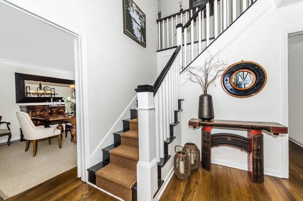 305 Forest Valley Court, Atlanta, Georgia 30342, 4 Bedrooms Bedrooms, ,2 BathroomsBathrooms,Residential,Sold,305 Forest Valley Court,5987823