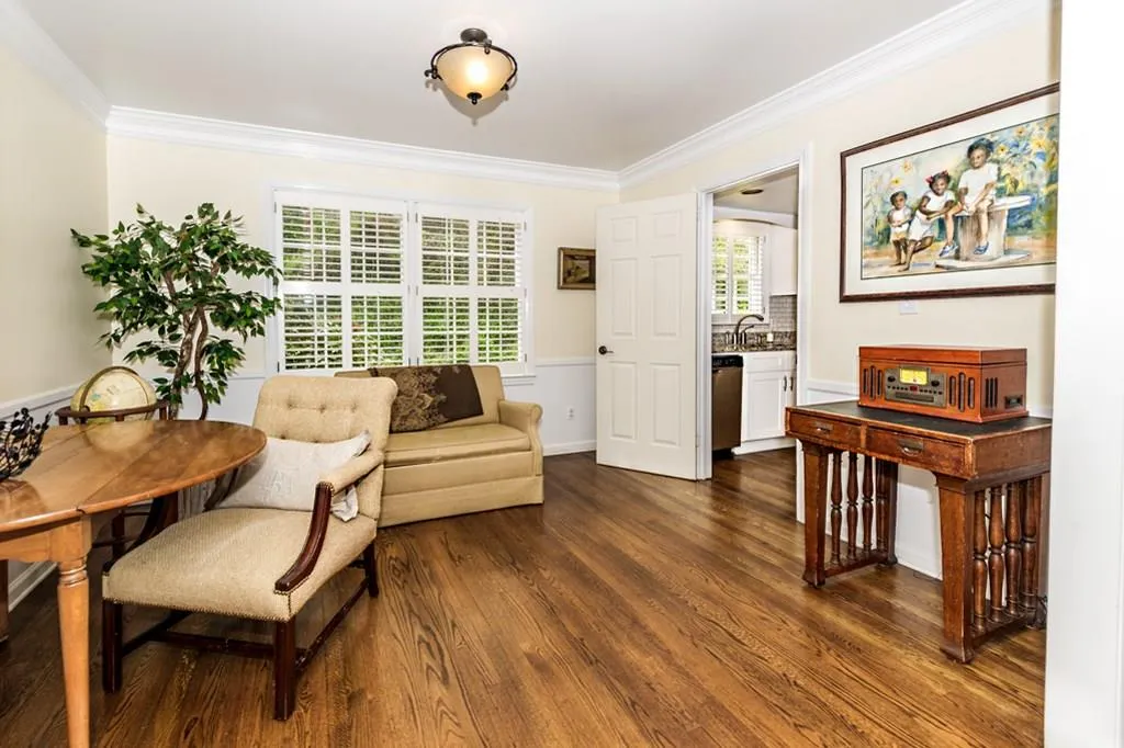 305 Forest Valley Court, Atlanta, Georgia 30342, 4 Bedrooms Bedrooms, ,2 BathroomsBathrooms,Residential,Sold,305 Forest Valley Court,5987823