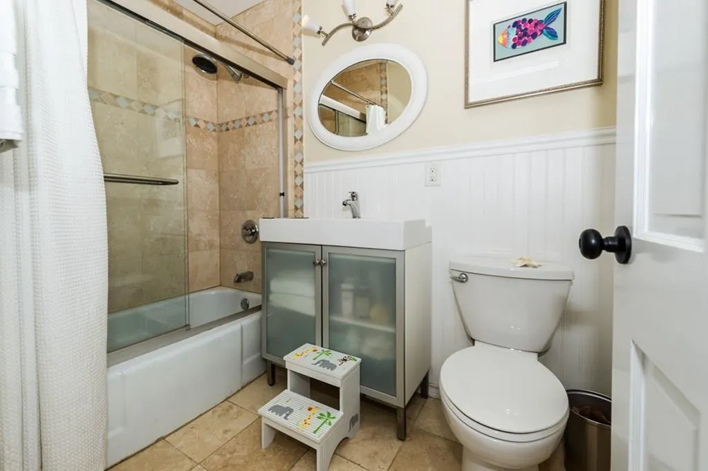 305 Forest Valley Court, Atlanta, Georgia 30342, 4 Bedrooms Bedrooms, ,2 BathroomsBathrooms,Residential,Sold,305 Forest Valley Court,5987823