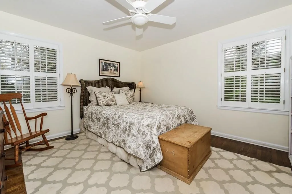 305 Forest Valley Court, Atlanta, Georgia 30342, 4 Bedrooms Bedrooms, ,2 BathroomsBathrooms,Residential,Sold,305 Forest Valley Court,5987823