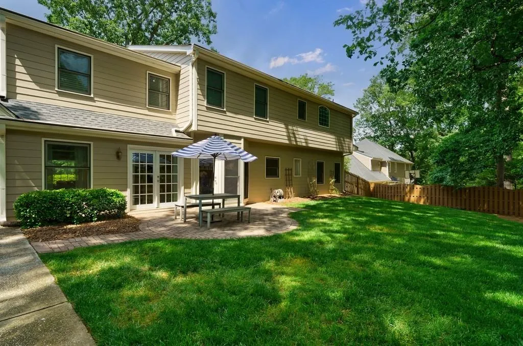 175 Old College Way, Sandy Springs, Georgia 30328, 5 Bedrooms Bedrooms, ,3 BathroomsBathrooms,Residential,Sold,175 Old College Way,7223747