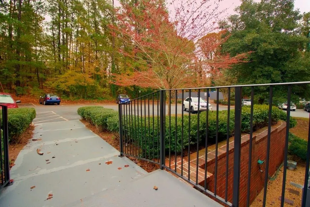 6851 Roswell Road Unit H12, Atlanta, Georgia 30328, 2 Bedrooms Bedrooms, ,2 BathroomsBathrooms,Residential,Sold,6851 Roswell Road Unit H12,6101637