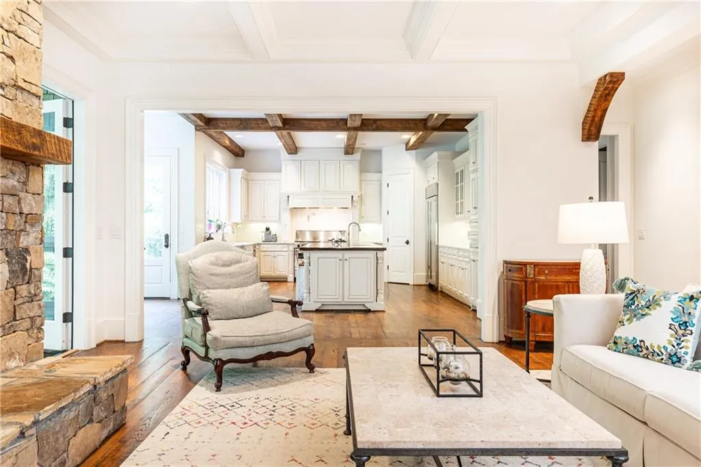 4770 E Conway Drive Nw, Atlanta, Georgia 30327, 6 Bedrooms Bedrooms, ,5 BathroomsBathrooms,Residential,Sold,4770 E Conway Drive Nw,7399613