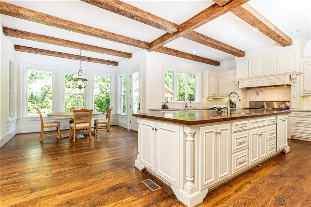 4770 E Conway Drive Nw, Atlanta, Georgia 30327, 6 Bedrooms Bedrooms, ,5 BathroomsBathrooms,Residential,Sold,4770 E Conway Drive Nw,7399613