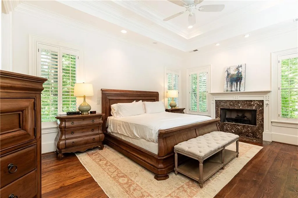 4770 E Conway Drive Nw, Atlanta, Georgia 30327, 6 Bedrooms Bedrooms, ,5 BathroomsBathrooms,Residential,Sold,4770 E Conway Drive Nw,7399613