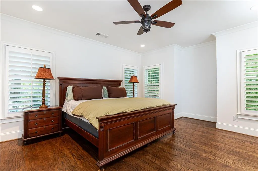 4770 E Conway Drive Nw, Atlanta, Georgia 30327, 6 Bedrooms Bedrooms, ,5 BathroomsBathrooms,Residential,Sold,4770 E Conway Drive Nw,7399613