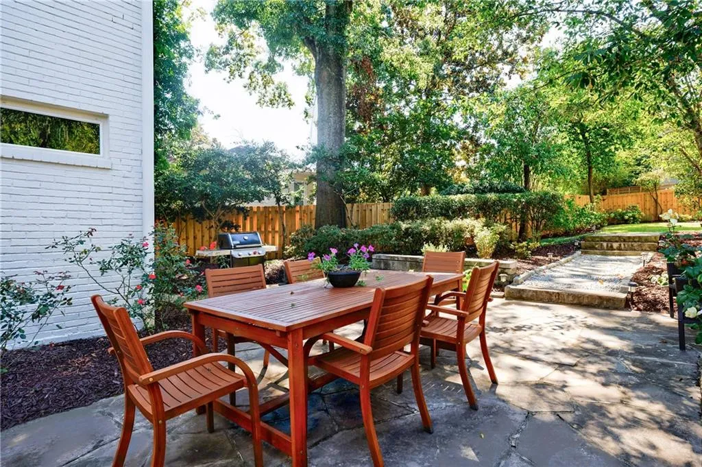 2840 Alpine Road, Atlanta, Georgia 30305, 5 Bedrooms Bedrooms, ,4 BathroomsBathrooms,Residential,For Sale,2840 Alpine Road,7649815