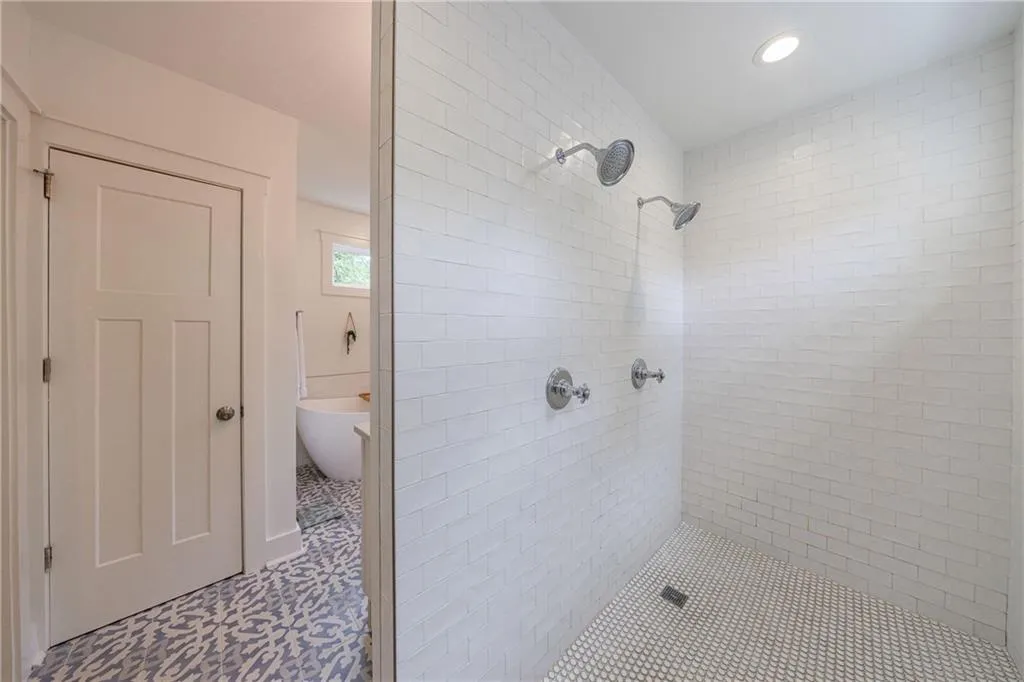 2840 Alpine Road, Atlanta, Georgia 30305, 5 Bedrooms Bedrooms, ,4 BathroomsBathrooms,Residential,For Sale,2840 Alpine Road,7649815
