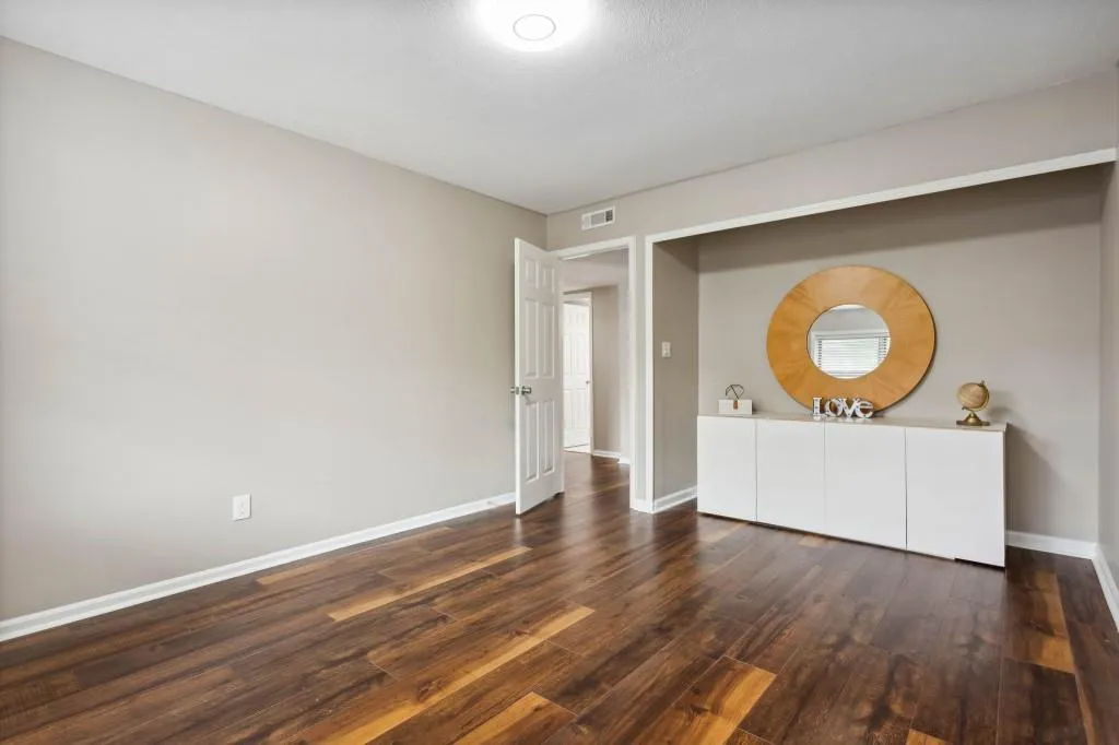 6851 Roswell Road Unit B-9, Sandy Springs, Georgia 30328, 3 Bedrooms Bedrooms, ,2 BathroomsBathrooms,Residential,Sold,6851 Roswell Road Unit B-9,7215884