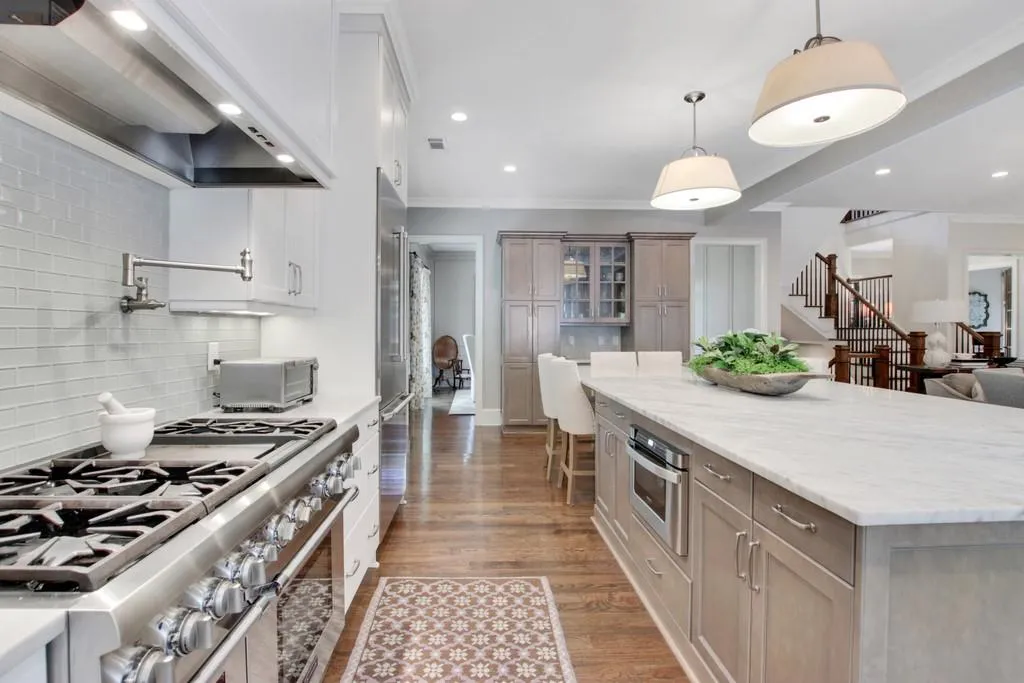 4585 Powers Ferry Road Nw, Atlanta, Georgia 30327, 5 Bedrooms Bedrooms, ,5 BathroomsBathrooms,Residential,Sold,4585 Powers Ferry Road Nw,6768300