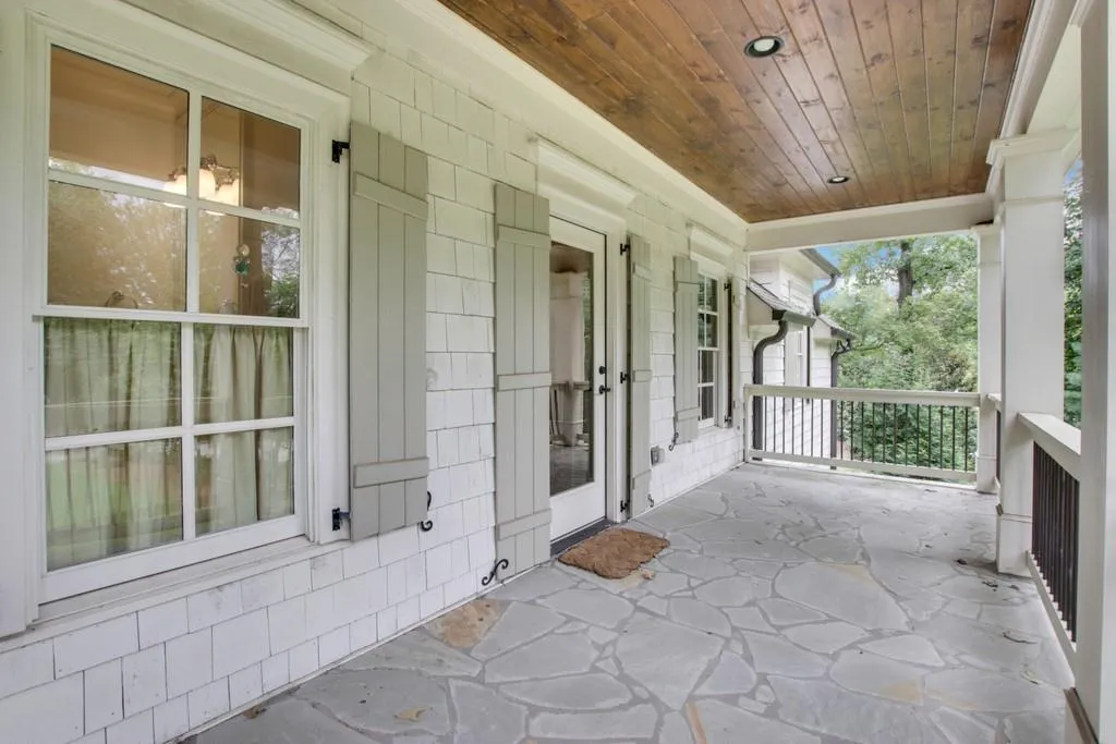 4585 Powers Ferry Road Nw, Atlanta, Georgia 30327, 5 Bedrooms Bedrooms, ,5 BathroomsBathrooms,Residential,Sold,4585 Powers Ferry Road Nw,6768300