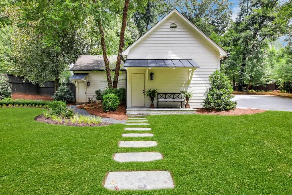 4585 Powers Ferry Road Nw, Atlanta, Georgia 30327, 5 Bedrooms Bedrooms, ,5 BathroomsBathrooms,Residential,Sold,4585 Powers Ferry Road Nw,6768300