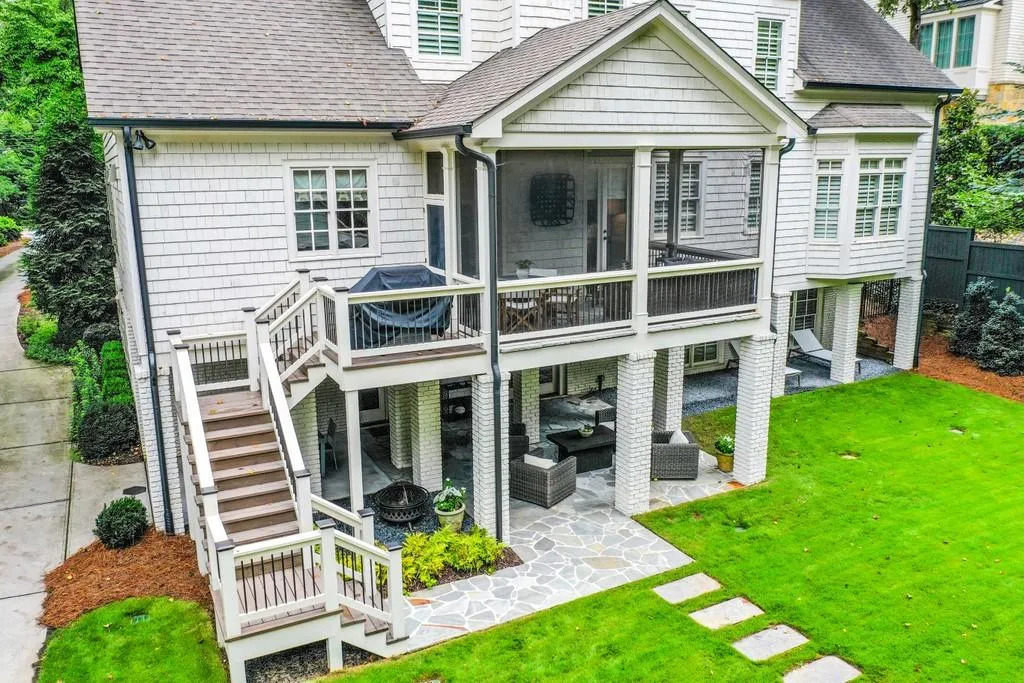 4585 Powers Ferry Road Nw, Atlanta, Georgia 30327, 5 Bedrooms Bedrooms, ,5 BathroomsBathrooms,Residential,Sold,4585 Powers Ferry Road Nw,6768300