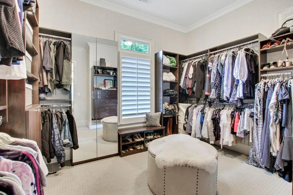 4585 Powers Ferry Road Nw, Atlanta, Georgia 30327, 5 Bedrooms Bedrooms, ,5 BathroomsBathrooms,Residential,Sold,4585 Powers Ferry Road Nw,6768300