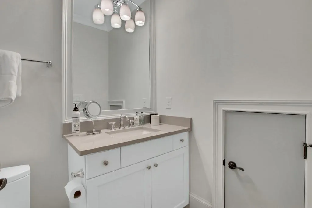 4585 Powers Ferry Road Nw, Atlanta, Georgia 30327, 5 Bedrooms Bedrooms, ,5 BathroomsBathrooms,Residential,Sold,4585 Powers Ferry Road Nw,6768300