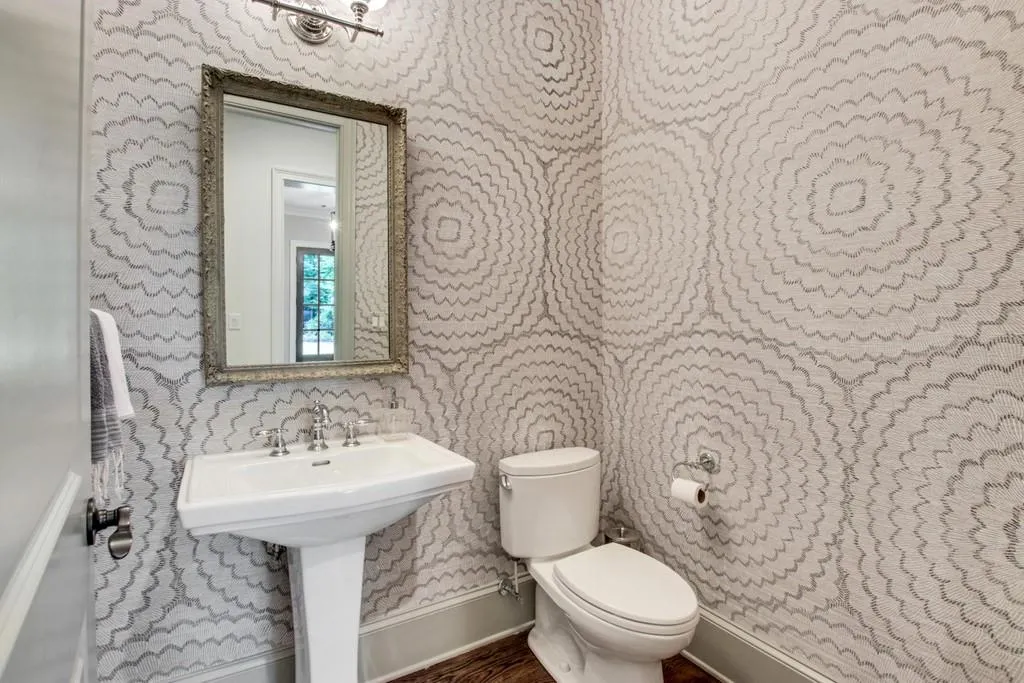 4585 Powers Ferry Road Nw, Atlanta, Georgia 30327, 5 Bedrooms Bedrooms, ,5 BathroomsBathrooms,Residential,Sold,4585 Powers Ferry Road Nw,6768300