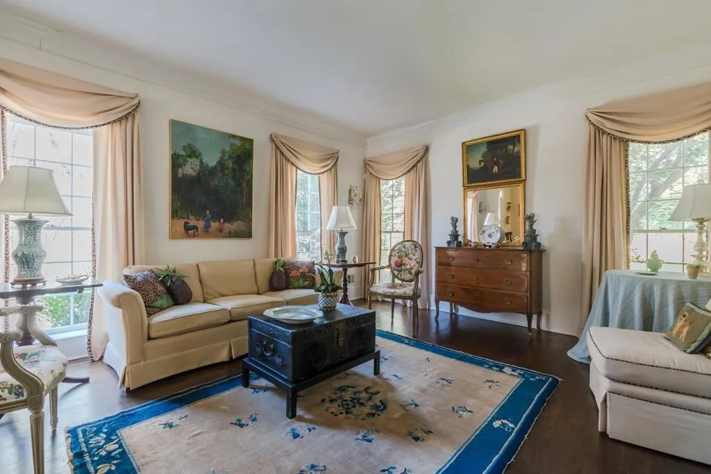 3121 Northside Drive, Atlanta, Georgia 30305, 4 Bedrooms Bedrooms, ,3 BathroomsBathrooms,Residential,Sold,3121 Northside Drive,5652184