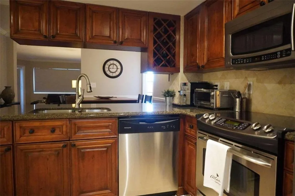 795 Hammond Drive Unit 1113, Sandy Springs, Georgia 30328, 2 Bedrooms Bedrooms, ,2 BathroomsBathrooms,Residential,Sold,795 Hammond Drive Unit 1113,6992203