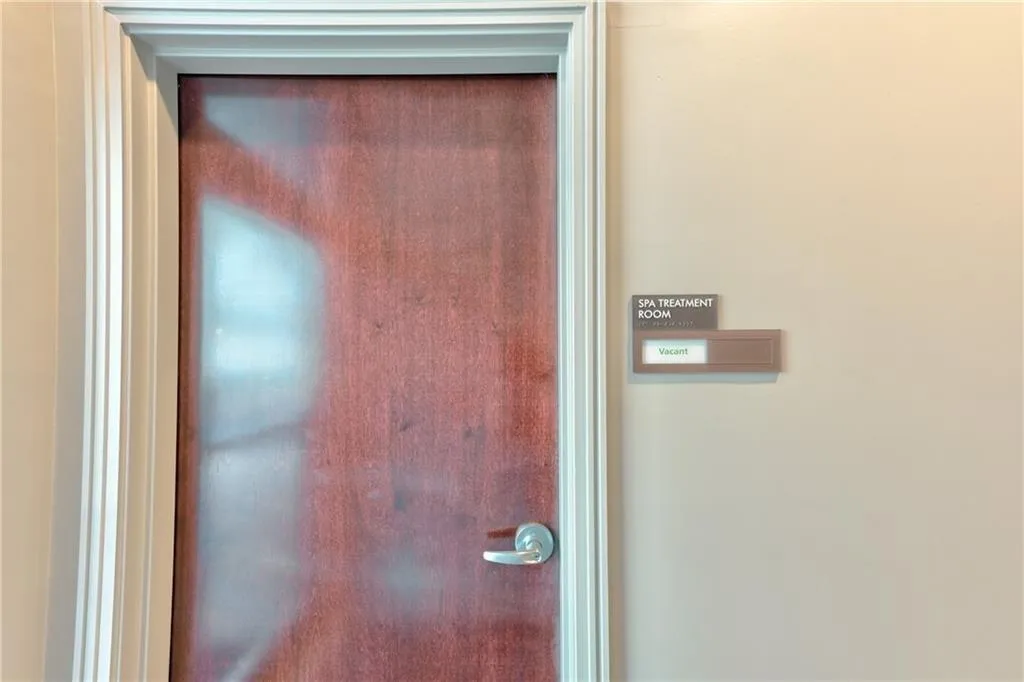 222 12th Street Ne Unit 1806, Atlanta, Georgia 30309, 2 Bedrooms Bedrooms, ,2 BathroomsBathrooms,Residential,For Sale,222 12th Street Ne Unit 1806,7571345
