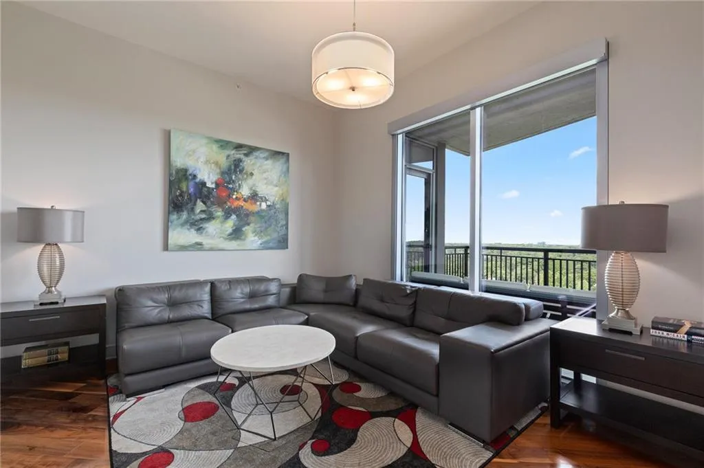 222 12th Street Ne Unit 1806, Atlanta, Georgia 30309, 2 Bedrooms Bedrooms, ,2 BathroomsBathrooms,Residential,For Sale,222 12th Street Ne Unit 1806,7571345