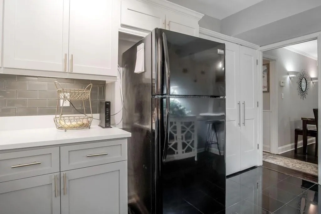 5400 Roswell Road Unit N3, Atlanta, Georgia 30342, 2 Bedrooms Bedrooms, ,2 BathroomsBathrooms,Residential,Sold,5400 Roswell Road Unit N3,6823153