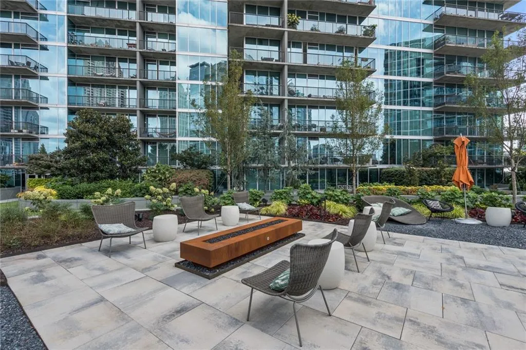 1080 Peachtree Street Ne Unit 3008, Atlanta, Georgia 30309, 1 Bedroom Bedrooms, ,1 BathroomBathrooms,Residential,For Sale,1080 Peachtree Street Ne Unit 3008,7664649
