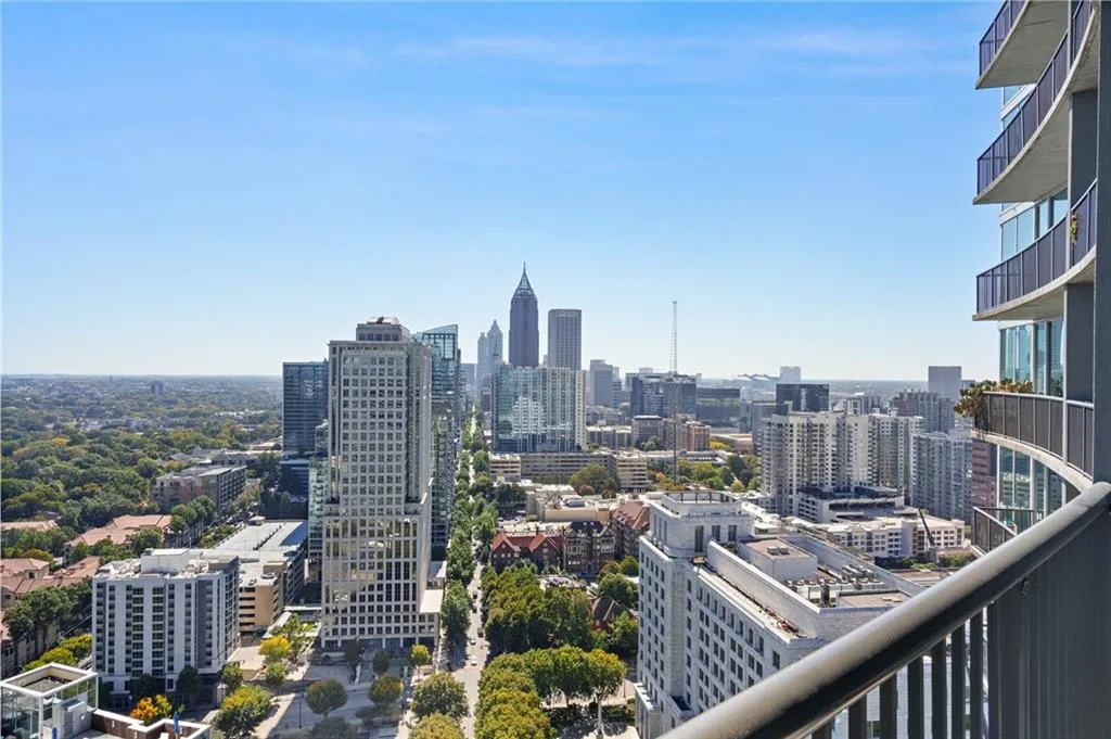 1080 Peachtree Street Ne Unit 3008, Atlanta, Georgia 30309, 1 Bedroom Bedrooms, ,1 BathroomBathrooms,Residential,For Sale,1080 Peachtree Street Ne Unit 3008,7664649