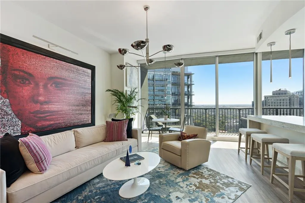 1080 Peachtree Street Ne Unit 3008, Atlanta, Georgia 30309, 1 Bedroom Bedrooms, ,1 BathroomBathrooms,Residential,For Sale,1080 Peachtree Street Ne Unit 3008,7664649