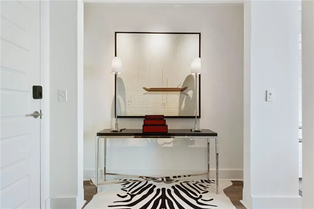1080 Peachtree Street Ne Unit 3008, Atlanta, Georgia 30309, 1 Bedroom Bedrooms, ,1 BathroomBathrooms,Residential,For Sale,1080 Peachtree Street Ne Unit 3008,7664649